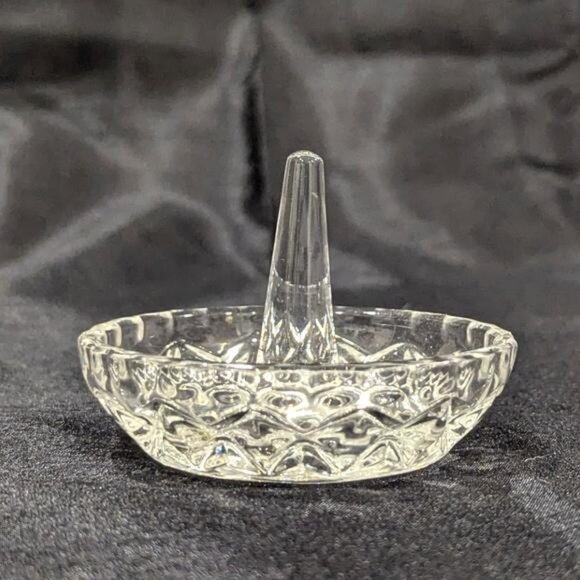 Vtg Hand Cut Crystal Ring Holder Trinket Dish 24% Lead Zajecar Yugoslavia 3" - Picture 2 of 7